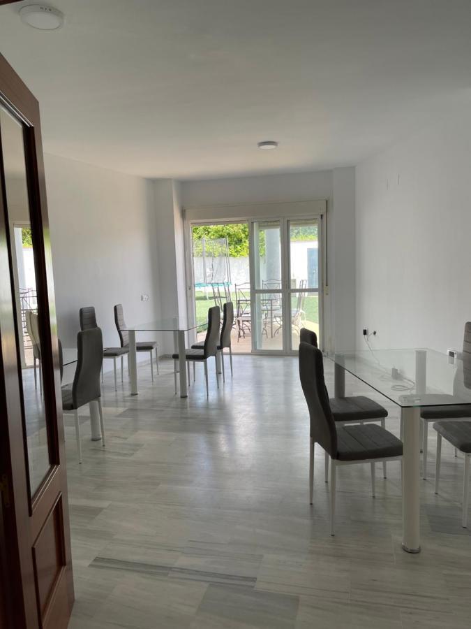 Exclusivo Chalet Sevilla. ¡Jardin & Cocina! Alcala de Guadaira Exterior photo
